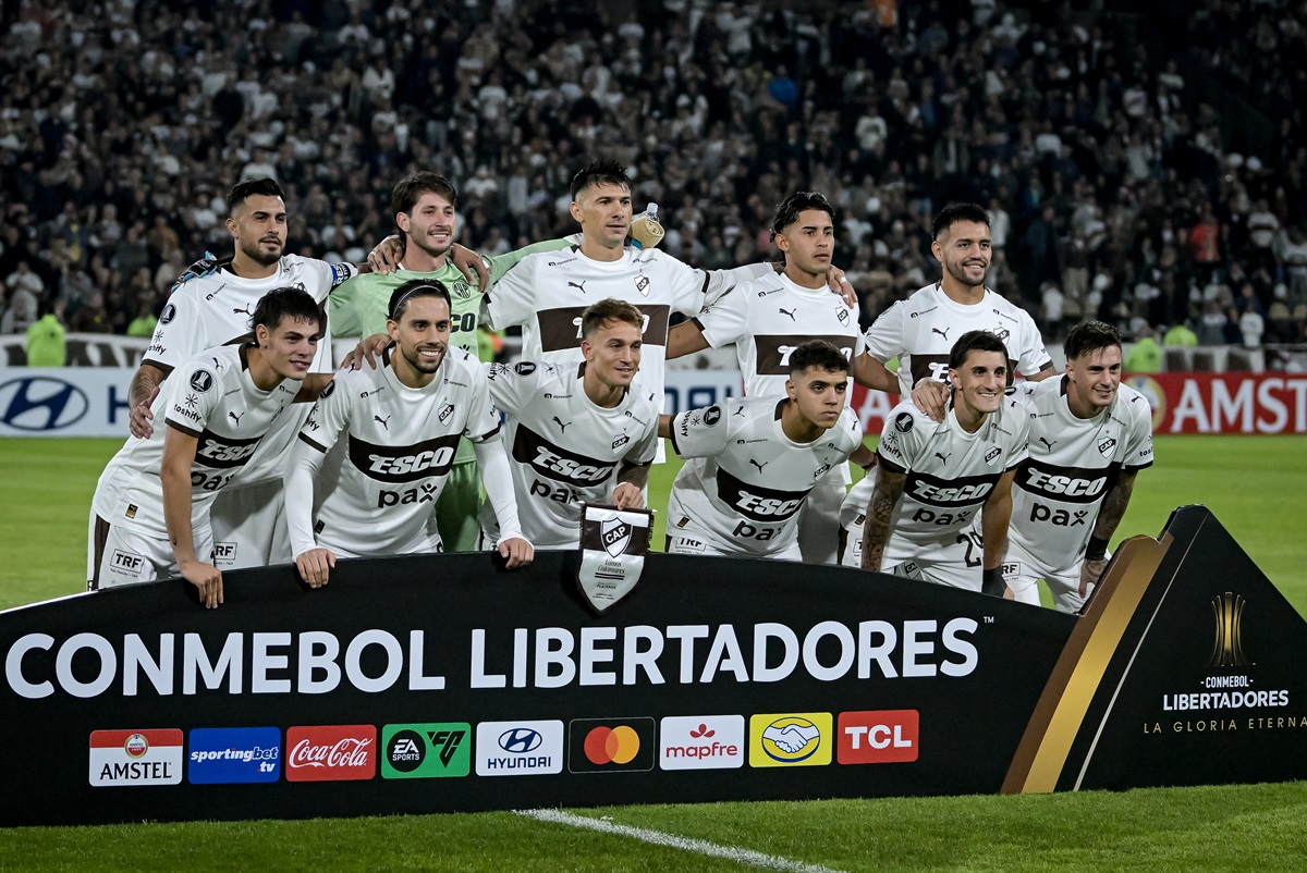 Platense visita a Peñarol en Montevideo en busca de su primera alegría ...